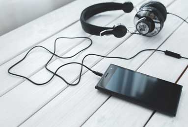 意甲媒体热议：本赛季的米兰在阿莱格里的带领下令人畏惧，在难啃的客场取得辉煌的胜利